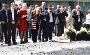 Foto: Dženan Kriještorac / Radiosarajevo.ba / Položeno cvijeće na spomenik ubijenoj djeci Sarajeva